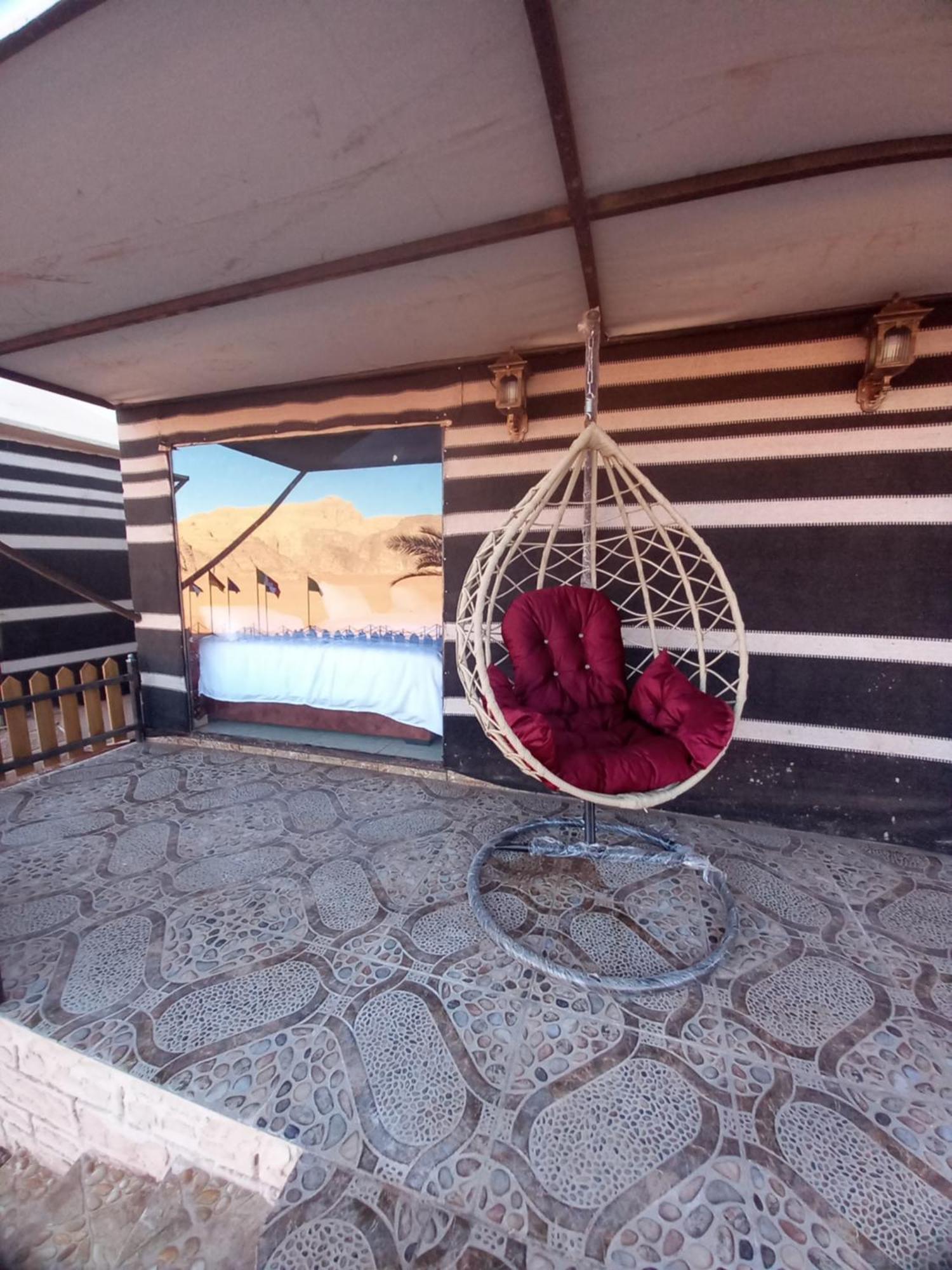 Falling Stars Camp Wadi Rum Eksteriør billede